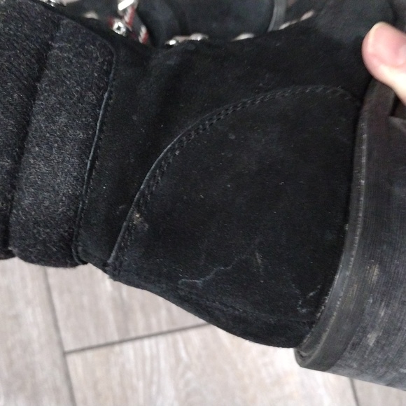 Sam Edelman black suede hiking style boots. Size 7 - Picture 8 of 11